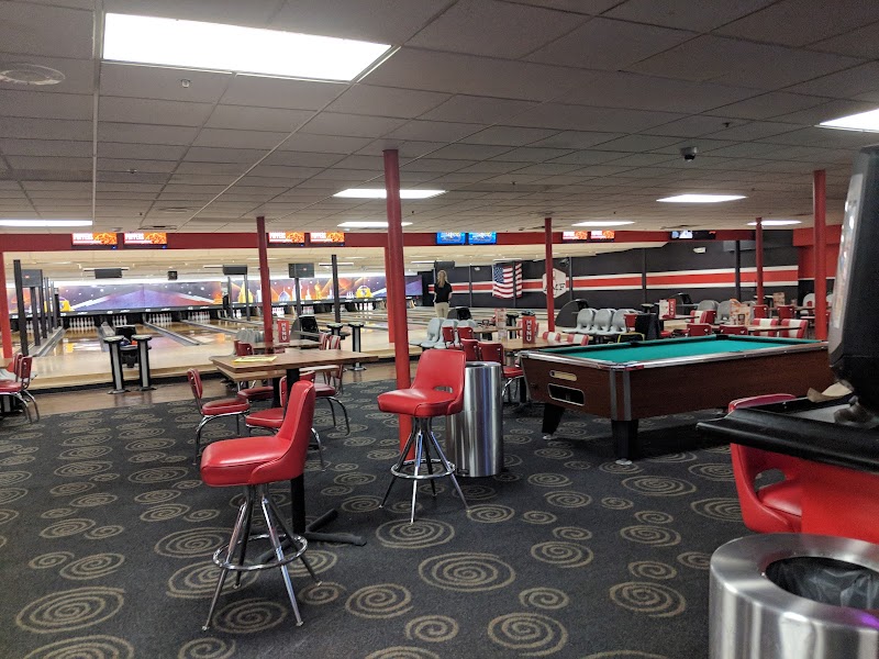Bowlero Rochester photo 5