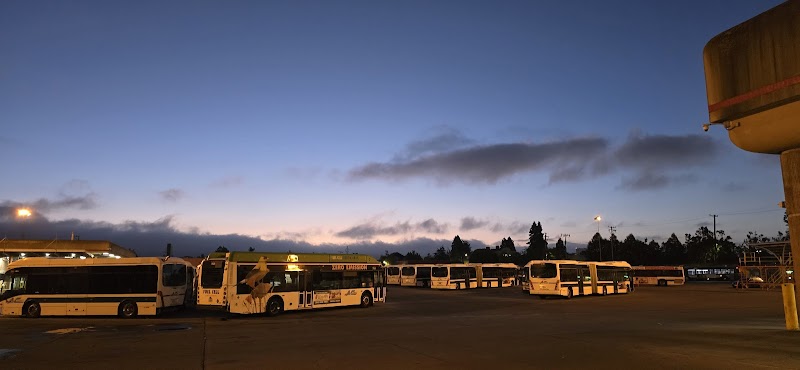 Photo of AC Transit Division 2