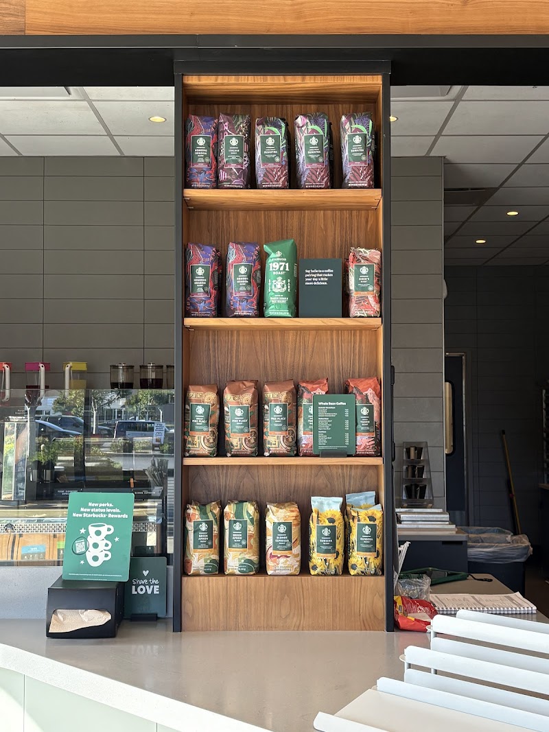 Starbucks® Pick Up photo 5