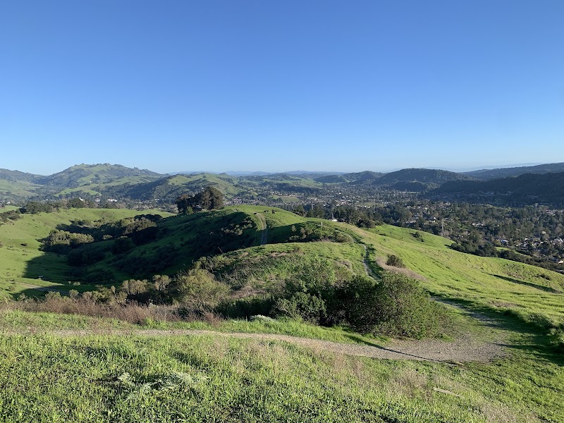 Photo of Orinda Oaks Open Space, Donald Drive Entrance