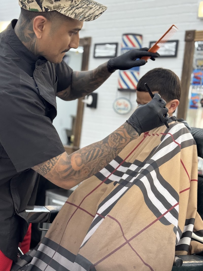 MIDTOWN BARBER SHOP photo 2