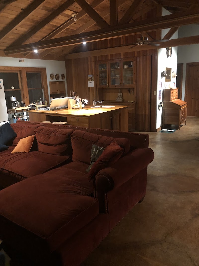 Thriving Oak Wellness: Massage and Psychotherapy photo 4
