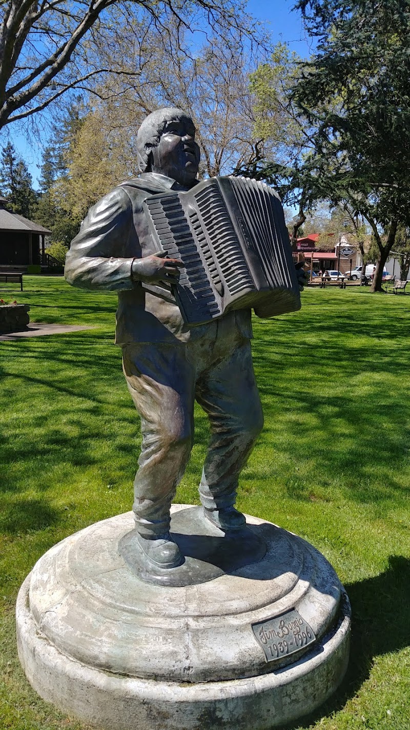 La Plaza de Cotati photo 3