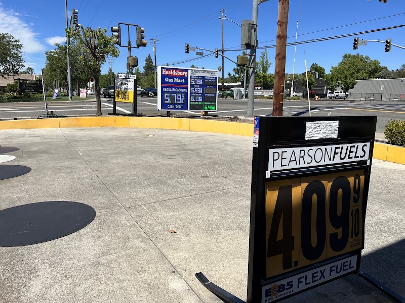 Healdsburg Gas Mart photo 3