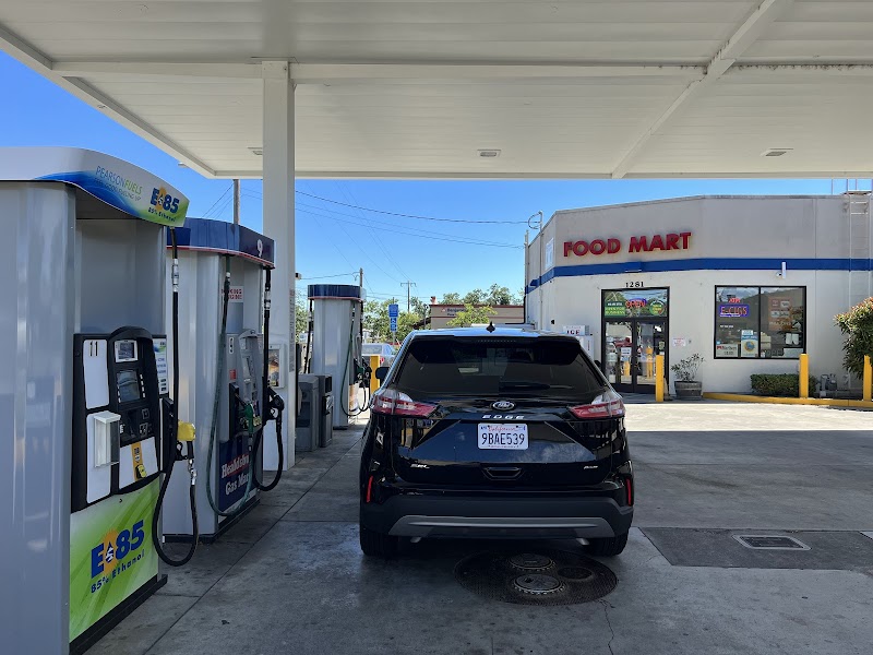 Healdsburg Gas Mart photo 5
