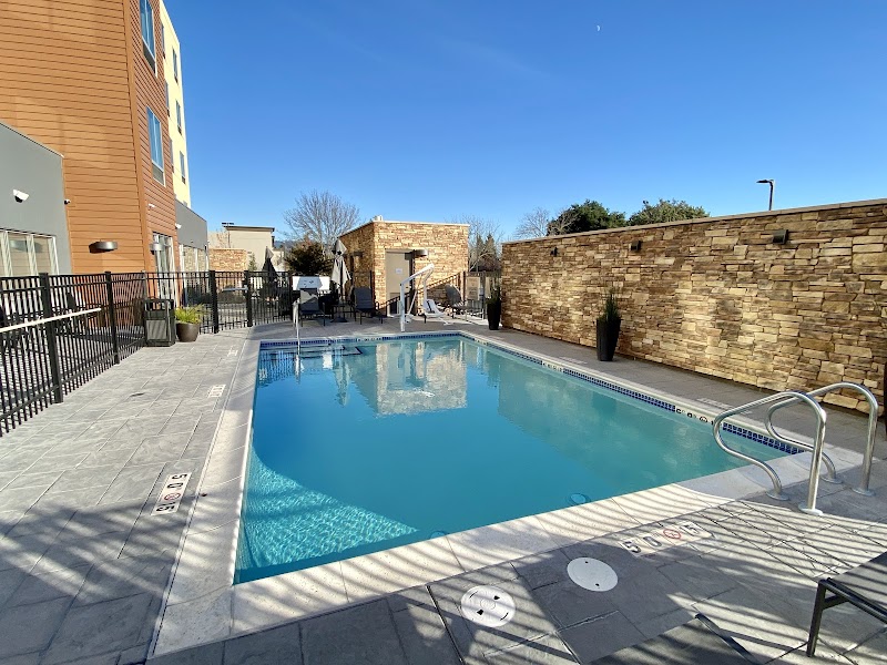 Fairfield by Marriott Inn & Suites Santa Rosa Rohnert Park photo 3