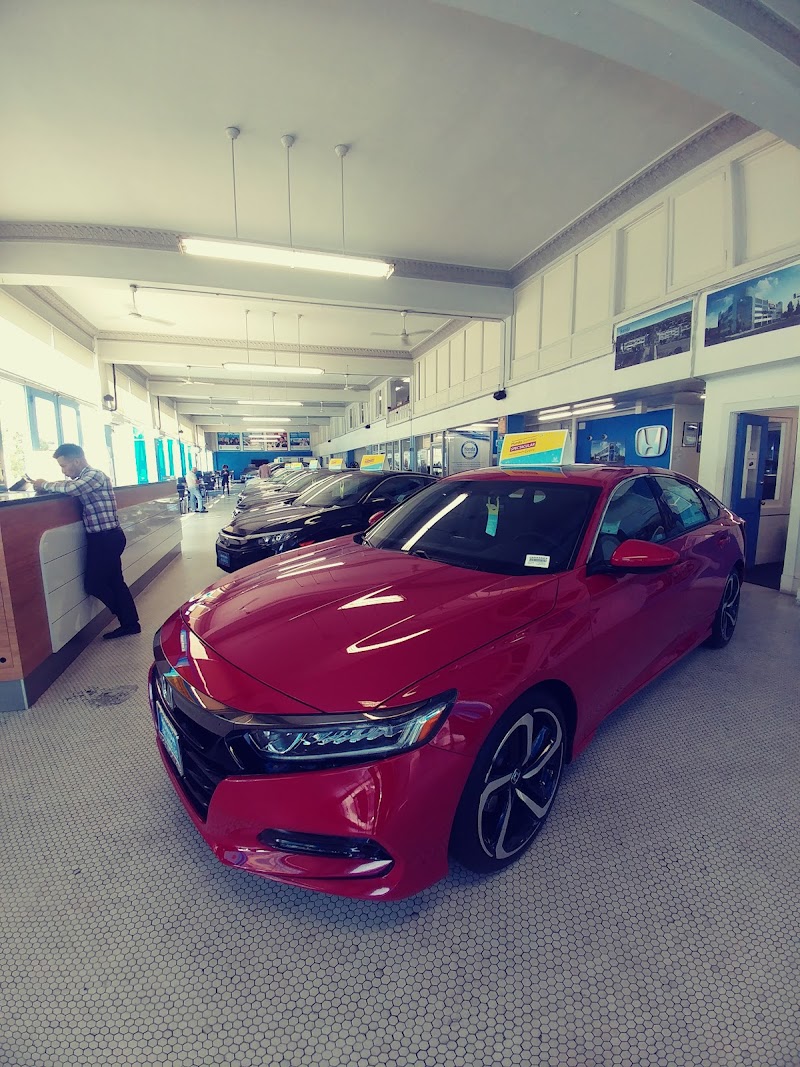 Honda of Downtown Los Angeles photo 4