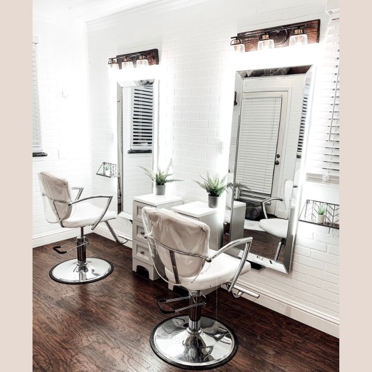 Oak + Ivy Boutique Salon photo 2