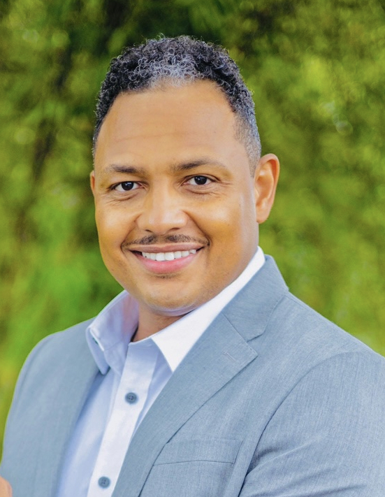 Photo of Amaury Arias Real Estate