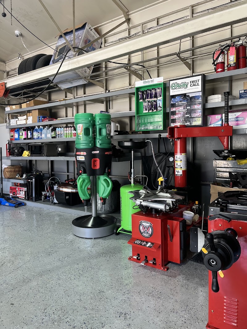 Lake Chabot Mobil Auto Repair & Smog photo 4