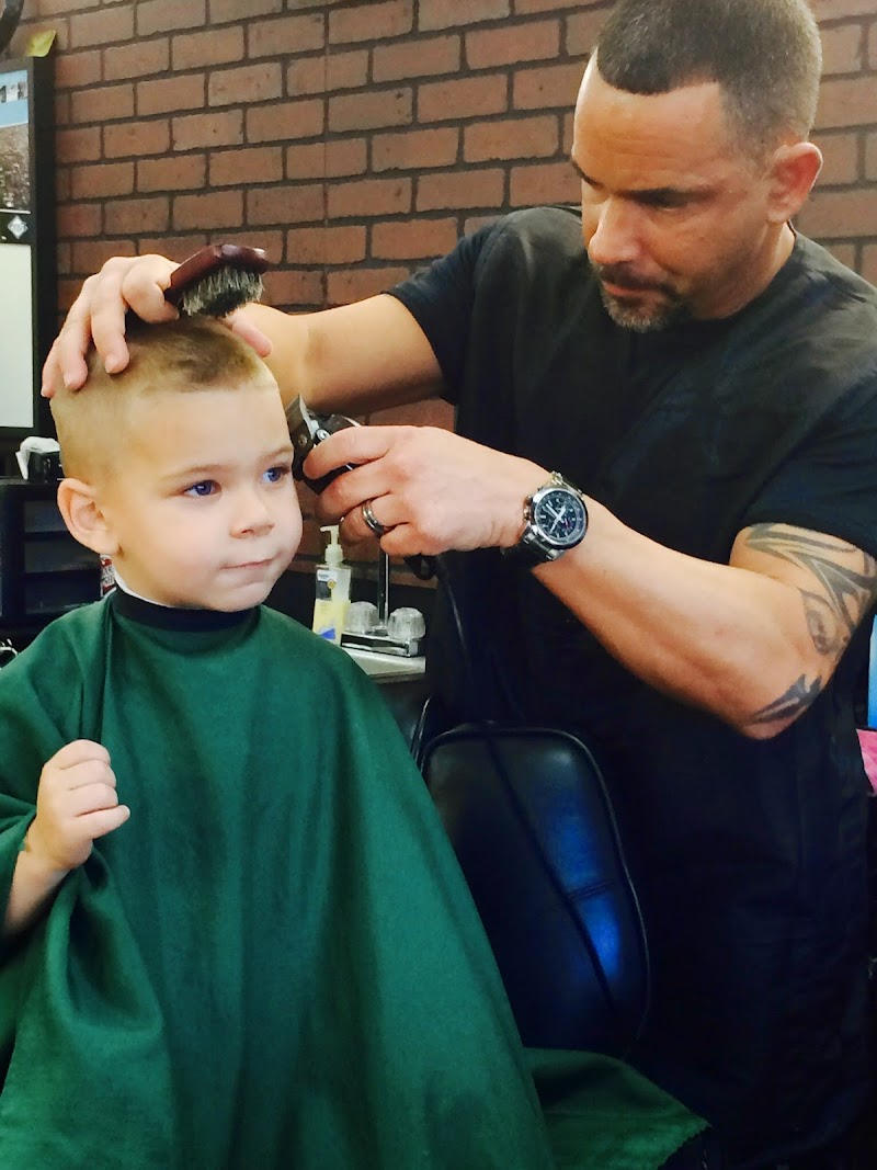 Li'l Ev's Barber Shop photo 2