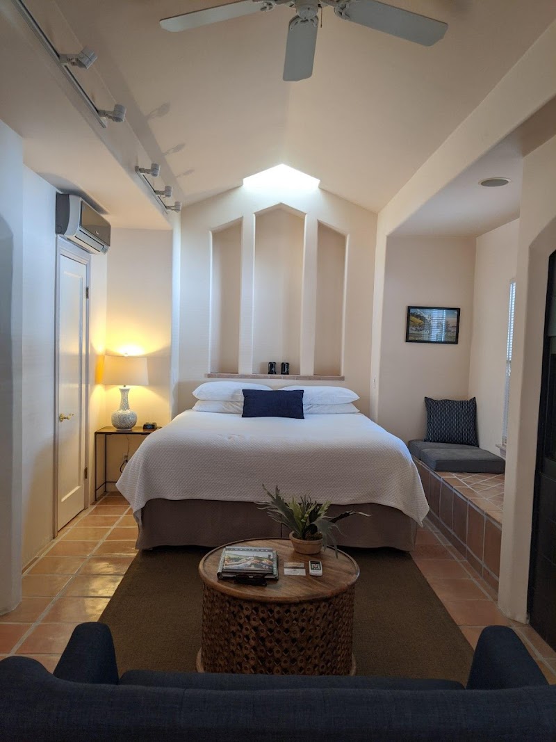 Cottage Inn & Spa photo 2