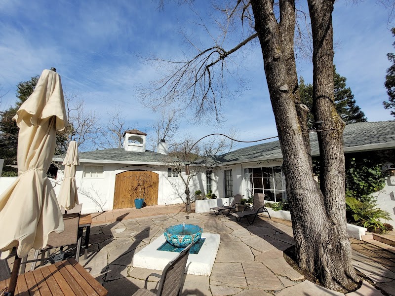 Photo of Cottage Inn & Spa
