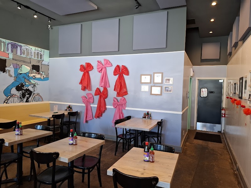 Pho Saigon Pearl photo 5