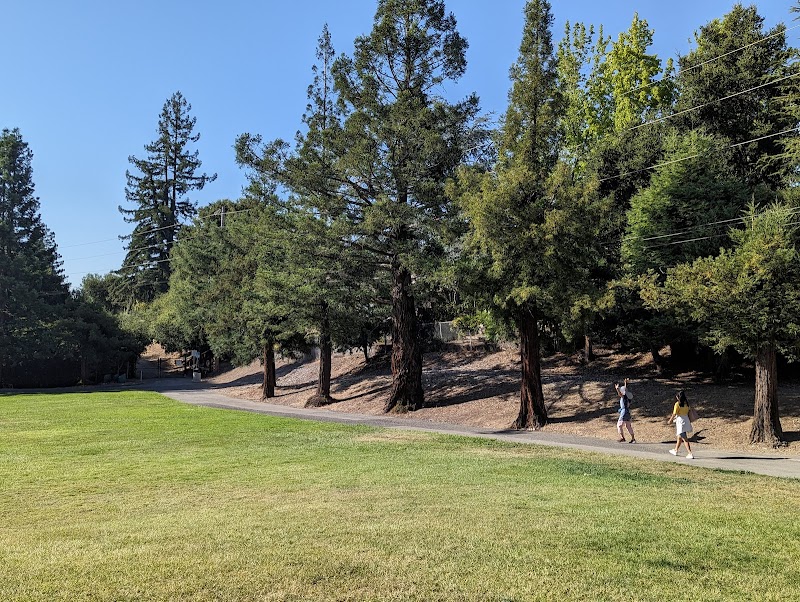 Linda Vista Park photo 3