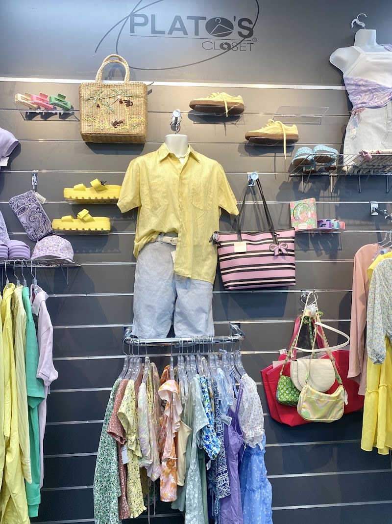 Plato's Closet - Spring Hill, Fl photo 4