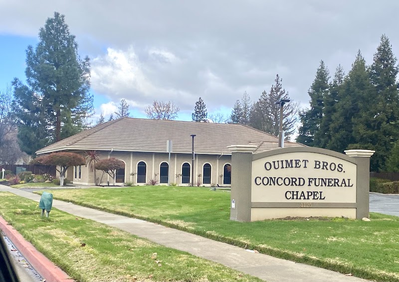 Ouimet Brothers Concord Funeral Chapel photo 4
