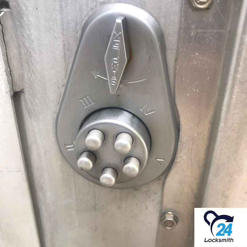 24 Locksmith photo 4
