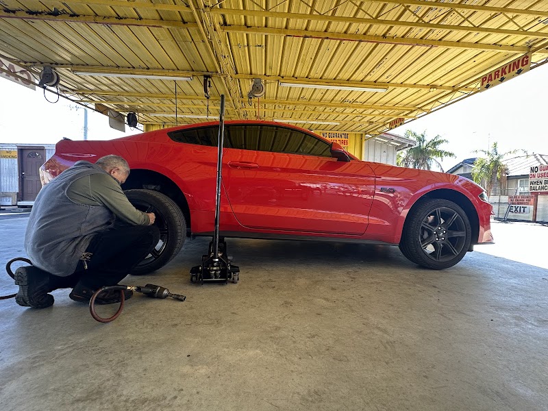 Juan Tire Service photo 2