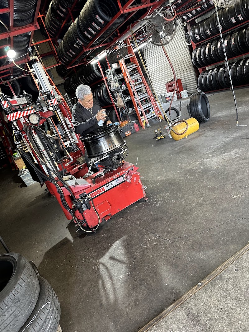 Juan Tire Service photo 3