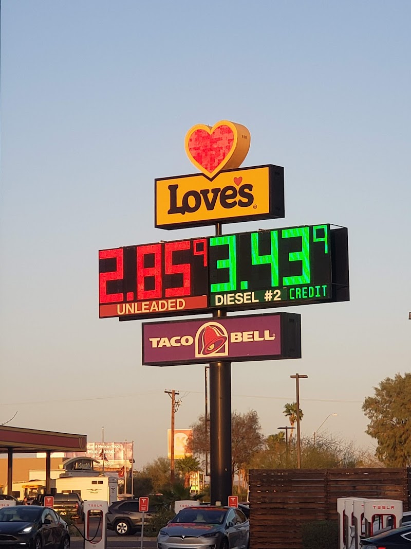 Love's Travel Stop photo 4
