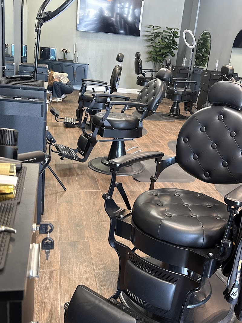 Cortez Barbershop photo 3