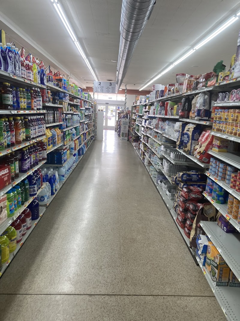El Rio Super Market photo 4