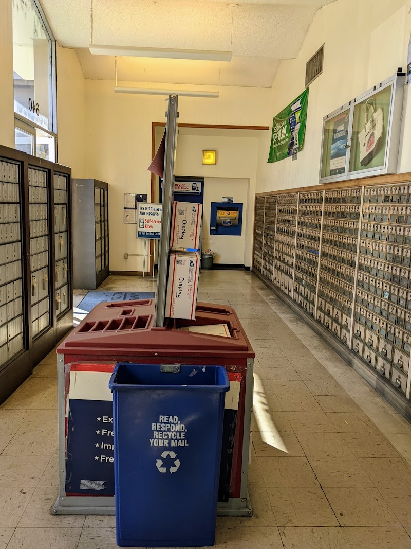 United States Postal Service photo 2