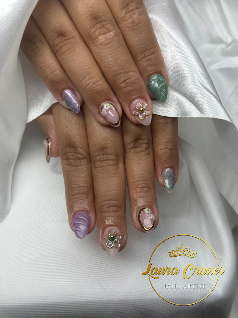 Laura Nail Artist photo 2