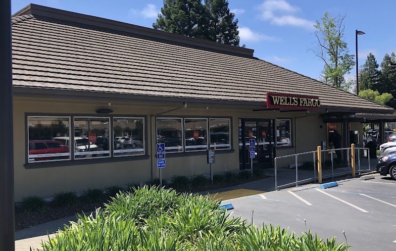 Wells Fargo Bank photo 2