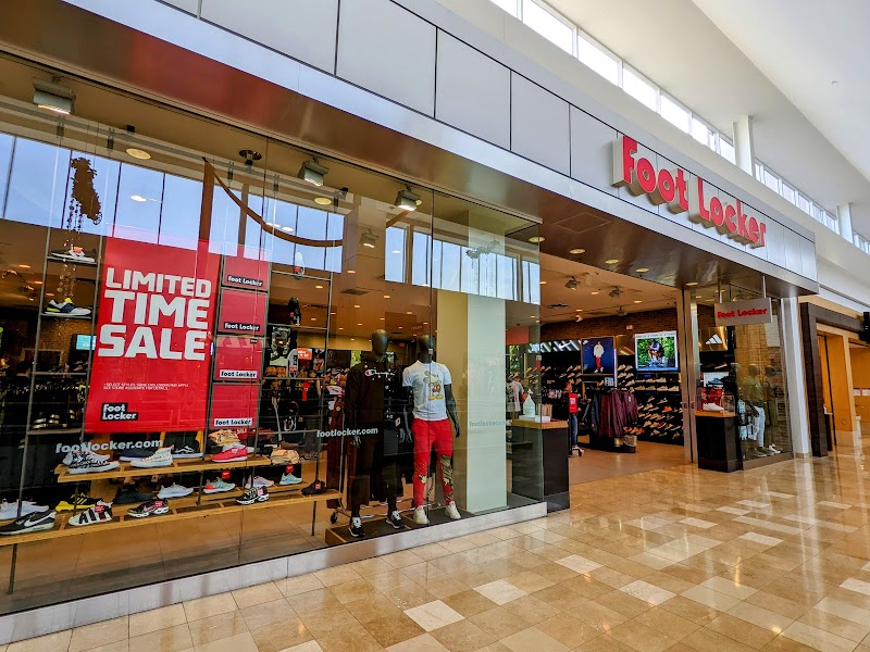 Foot Locker photo 4