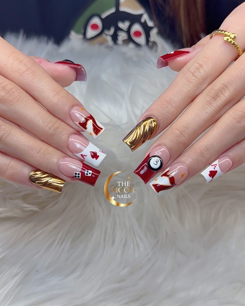 The Moon Nails photo 3