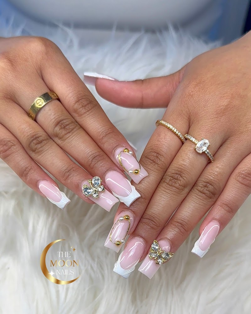 The Moon Nails photo 2