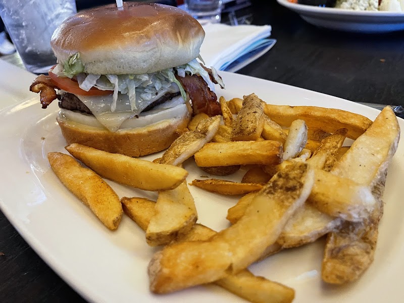 Red Robin Gourmet Burgers and Brews photo 4