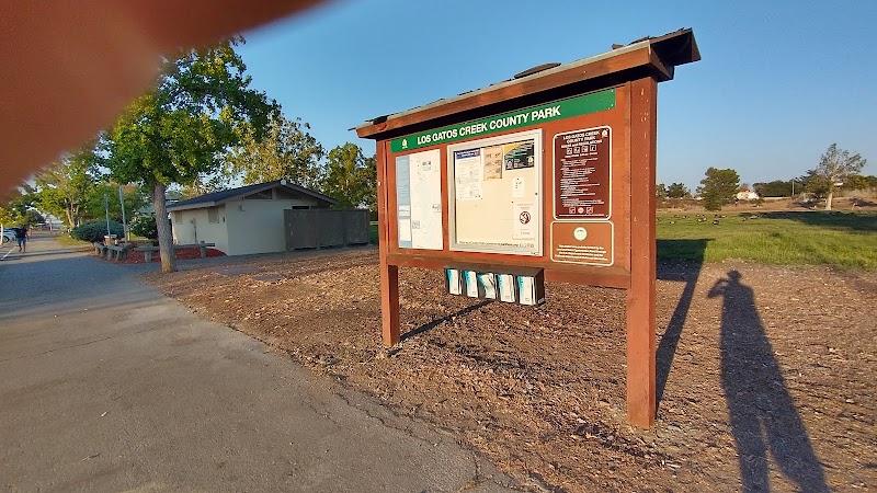 Los Gatos Creek Park Public Restroom photo 2