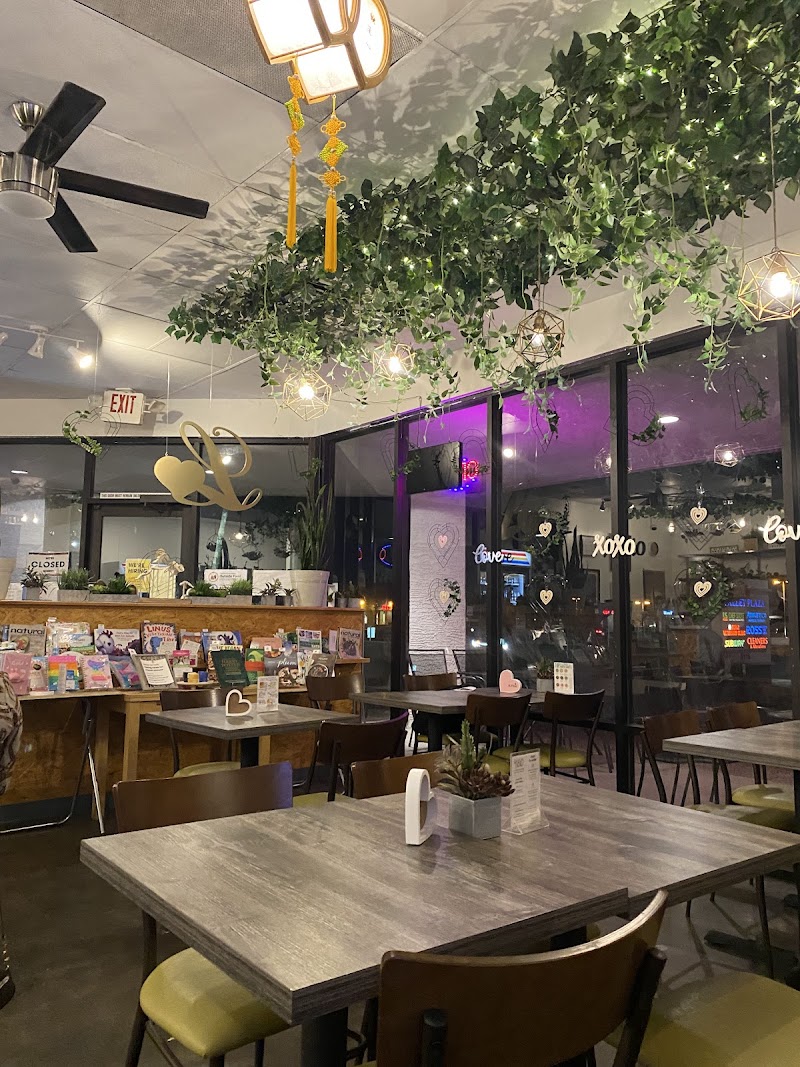 Loving Hut - Southern Ave - Tempe, AZ photo 5