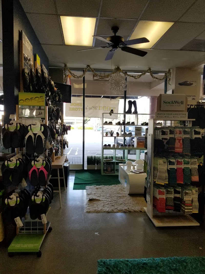 Tenni-Moc's Shoe Store photo 3