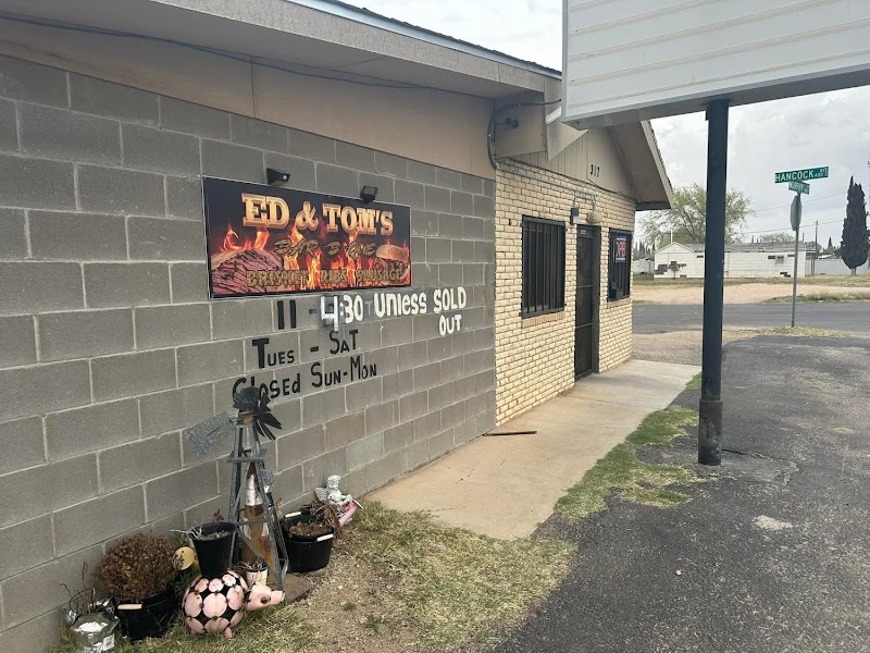 Photo of Ed & Toms Bar-B-Que