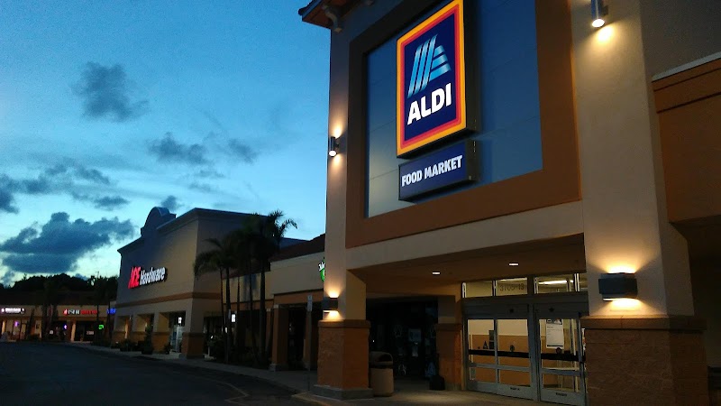 Forest Lakes Plaza photo 3