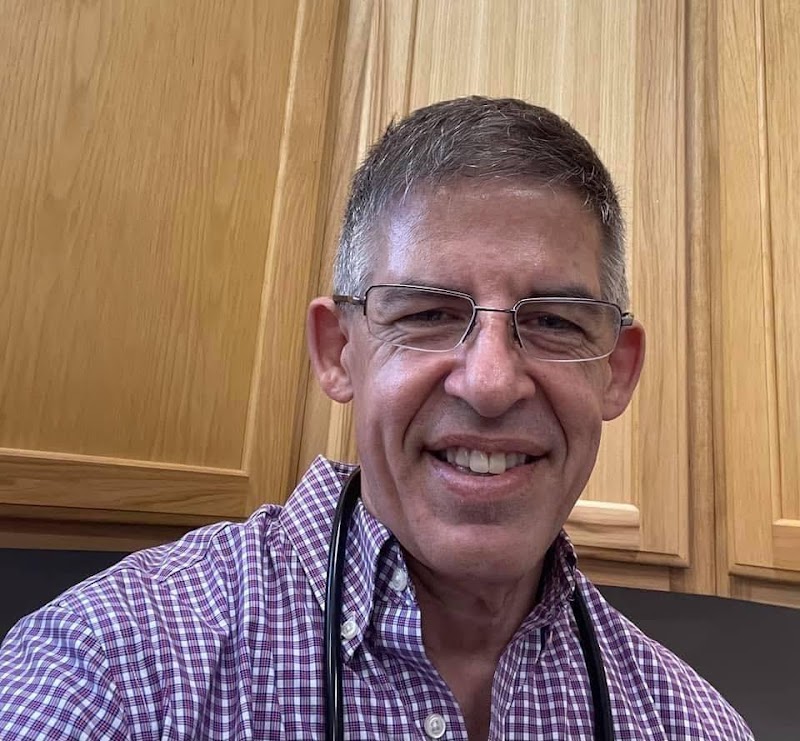 Photo of Dr Roger Hart