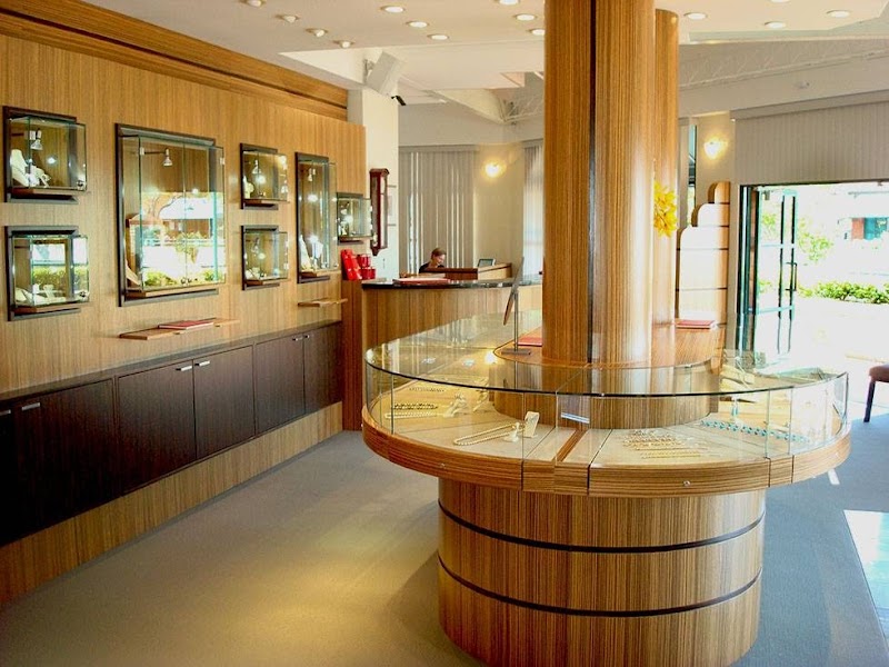 Deleuse Jewelers photo 2