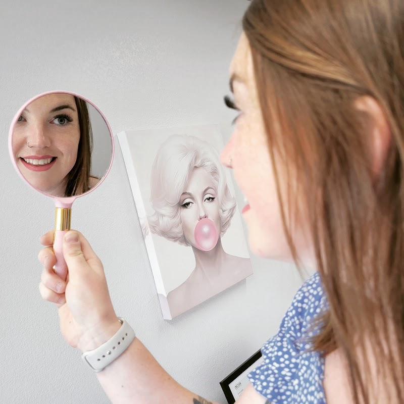Dolled Up Beauty Lounge photo 4