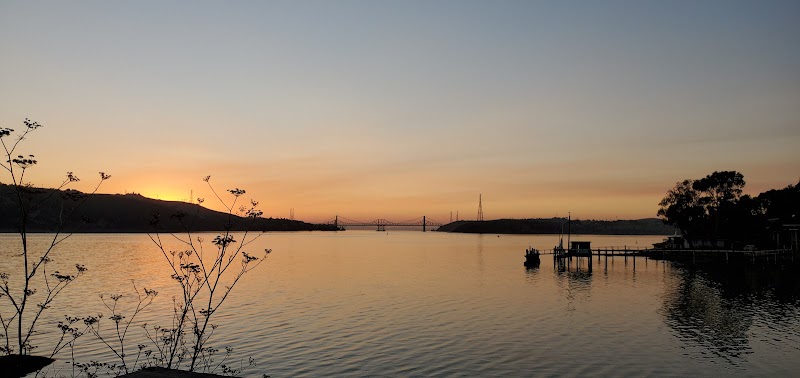 Raymond J. Bordoni Public Access Beach photo 4