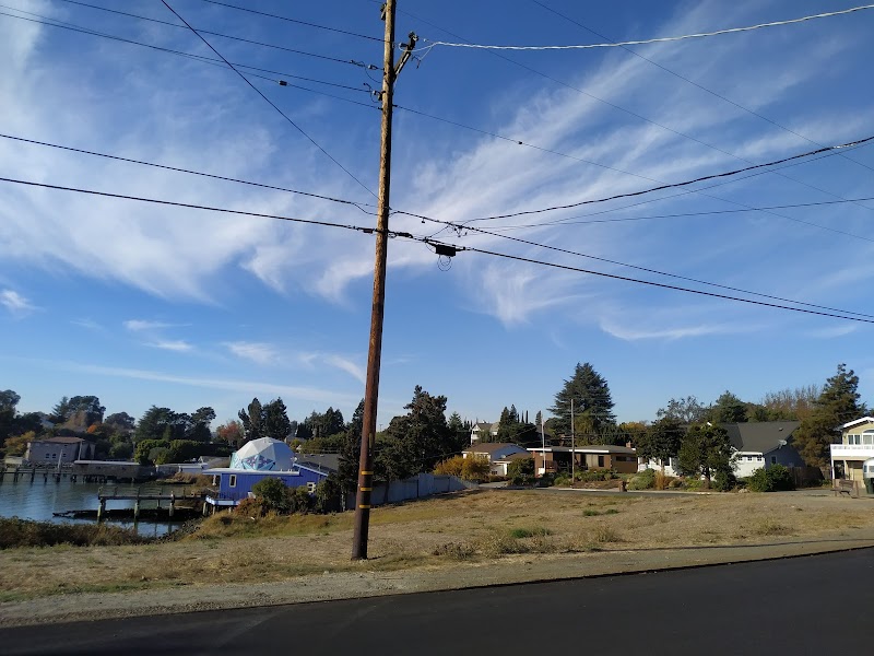 Raymond J. Bordoni Public Access Beach photo 3