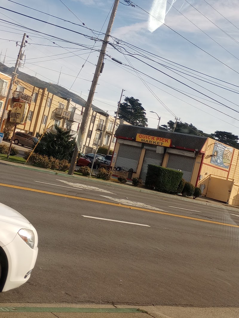 Quick Pick Market & Deli photo 2