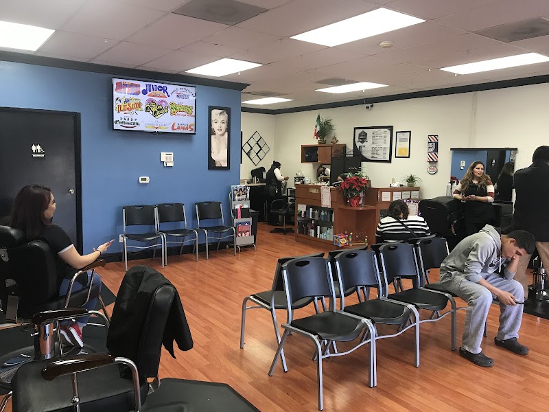Las Americas Barbershop and Hair Salon photo 4