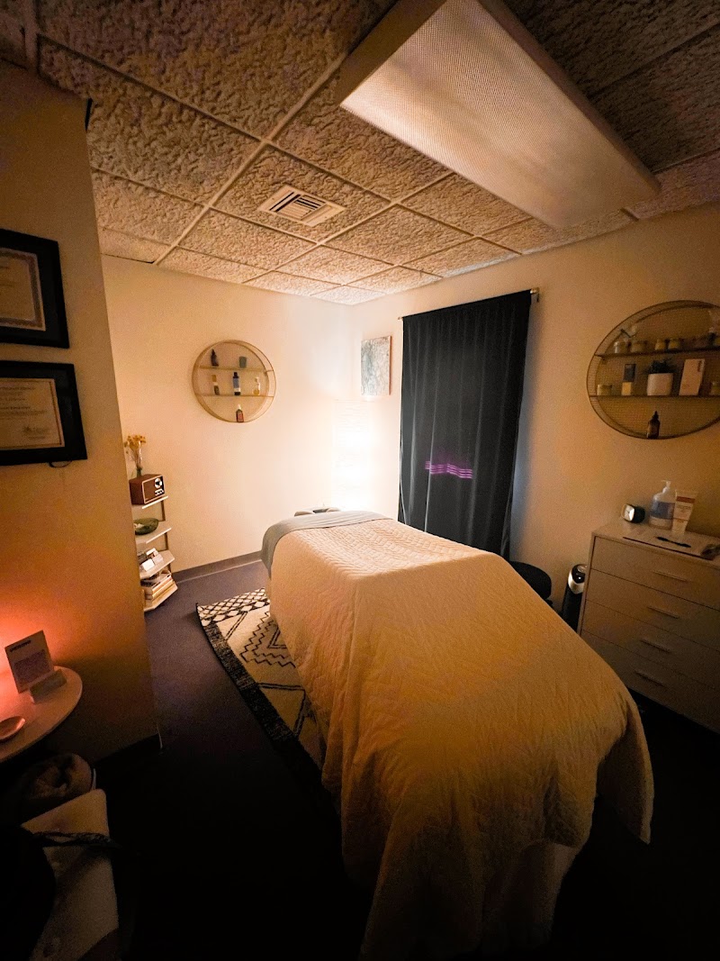 Heart In Hands Massage - Nicole Littleton, CMT photo 5