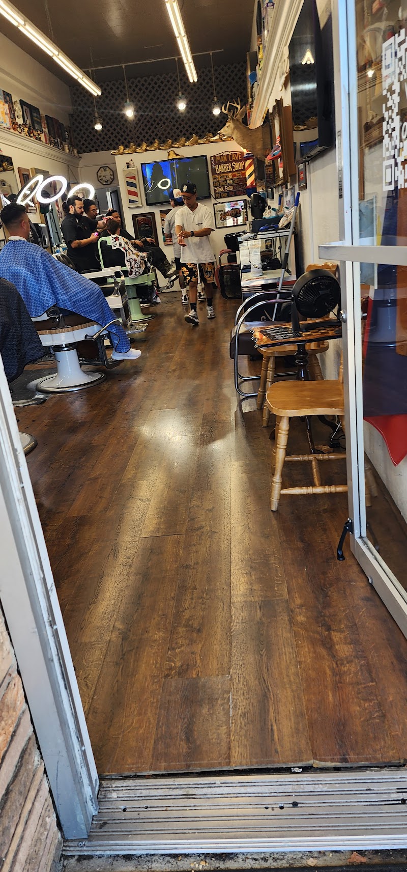 Cut Right Barber Shop photo 2