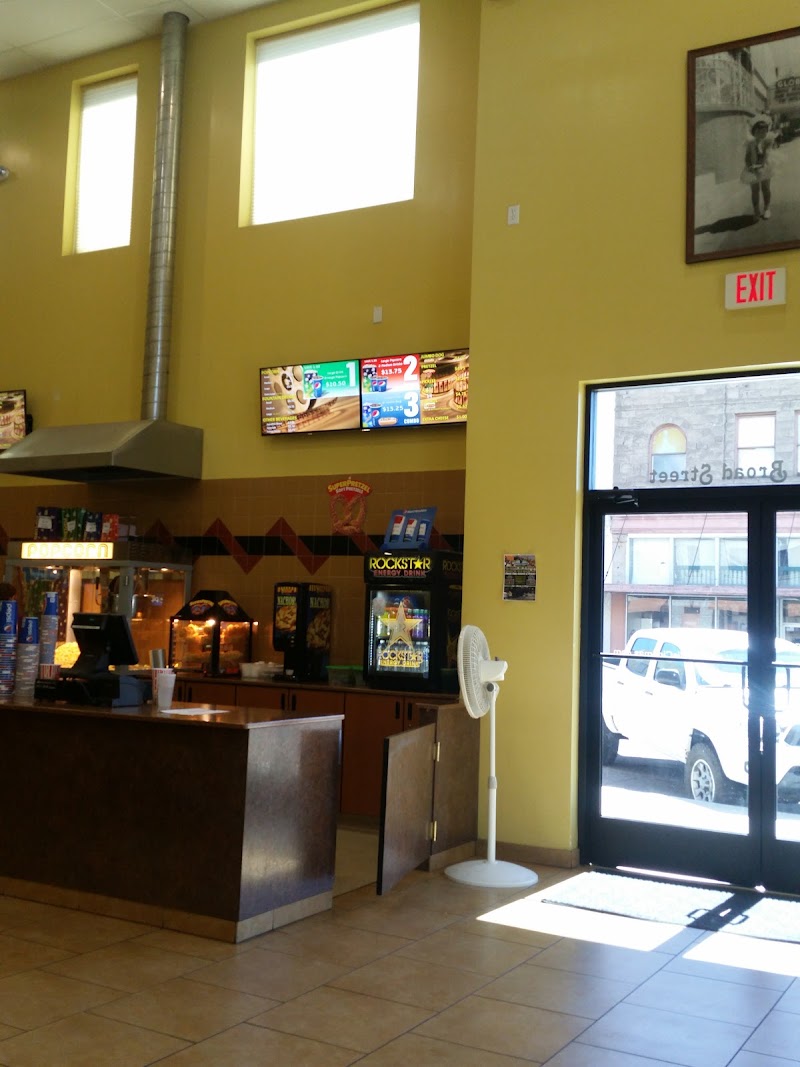 Hollis Cinema 4 photo 2