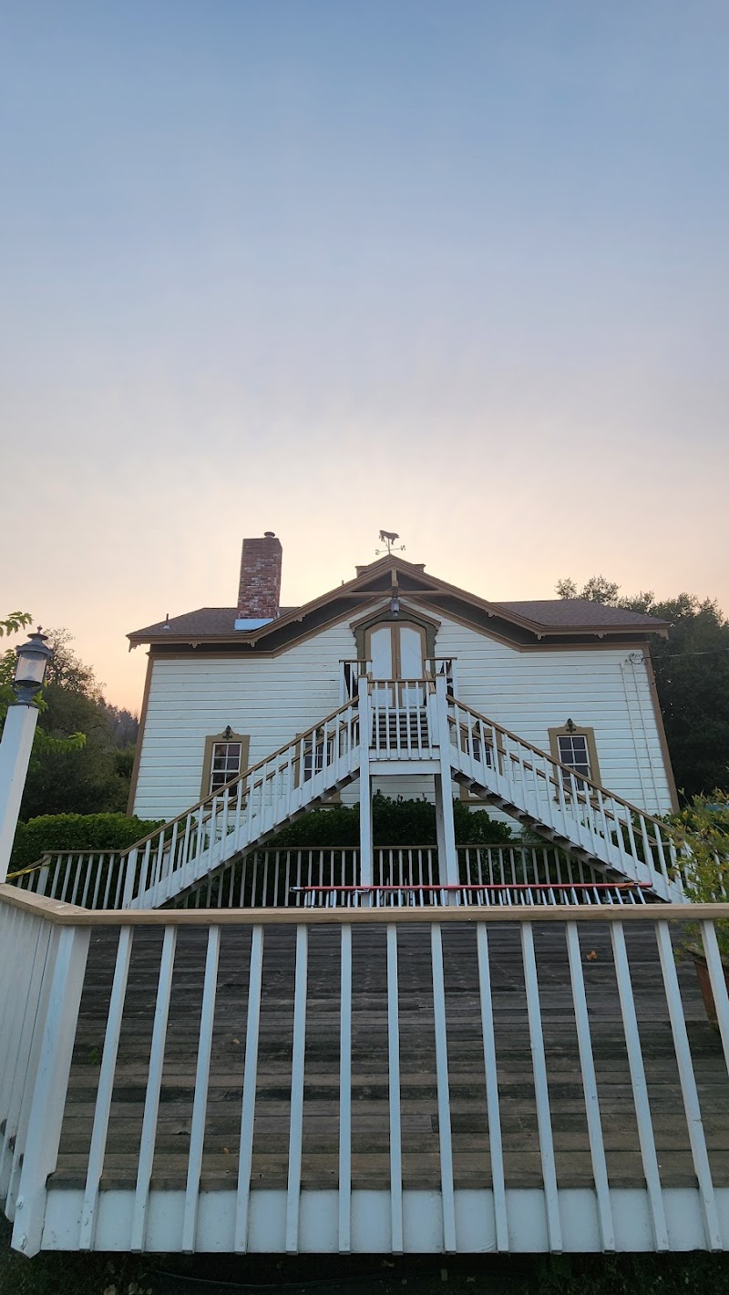The White Barn photo 5